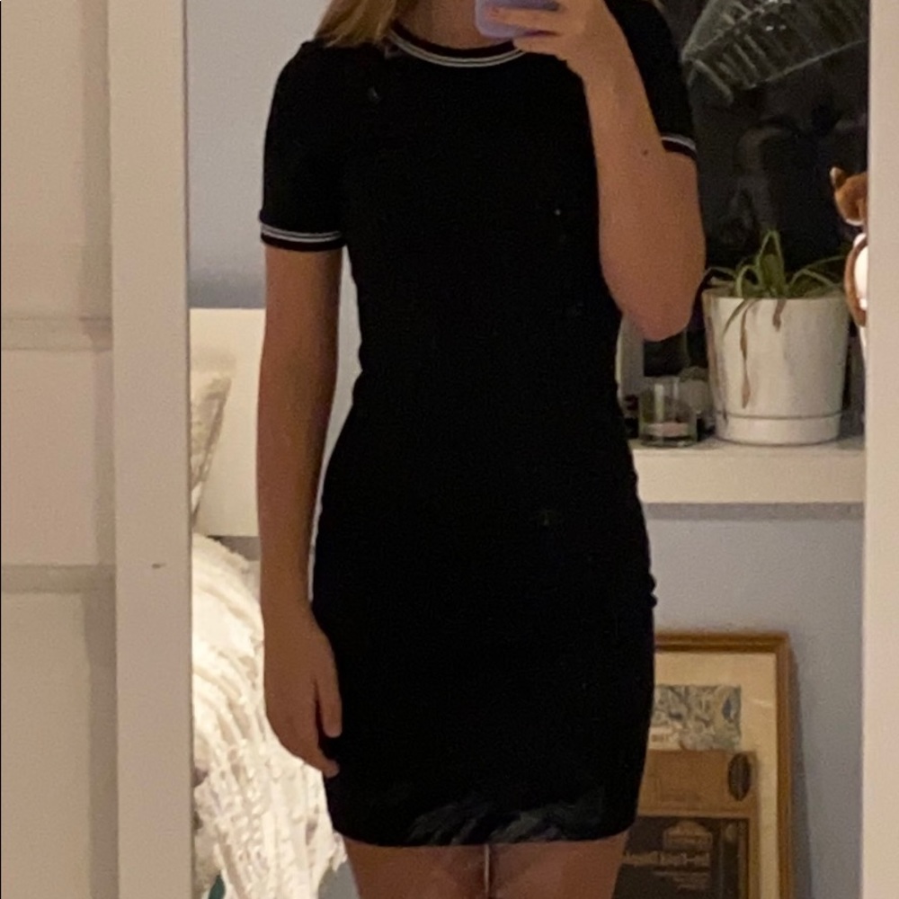 tight black tee dress!
